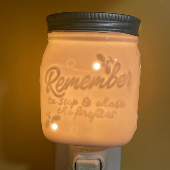 Scentsy Other - Scentsy Chasing Fireflies Mini Warmer
